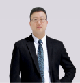 上饶市合力万胜商业管理有限公司董事长邱传龙、执行董事史可