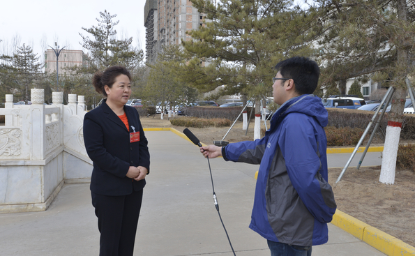 快讯：女性应届毕业生求职难 女职工合法权益屡受损