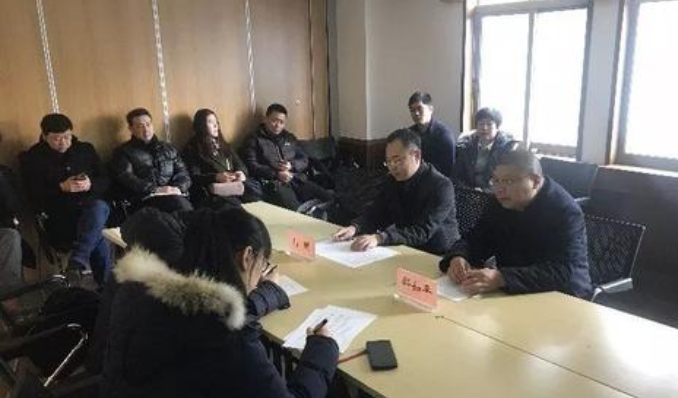 快讯：围绕新疆从业总目标 多谋长远之策多行固本之举